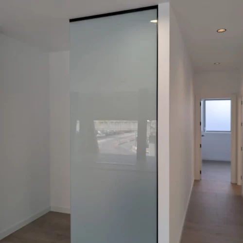 Cerramiento de oficina de cristal